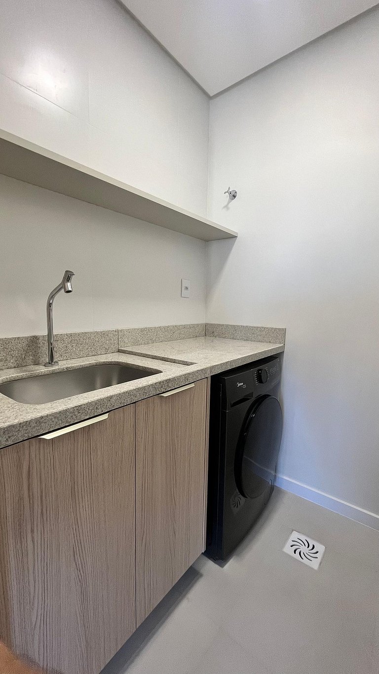 Suíte + Quarto Extra - Localização Imbatível!